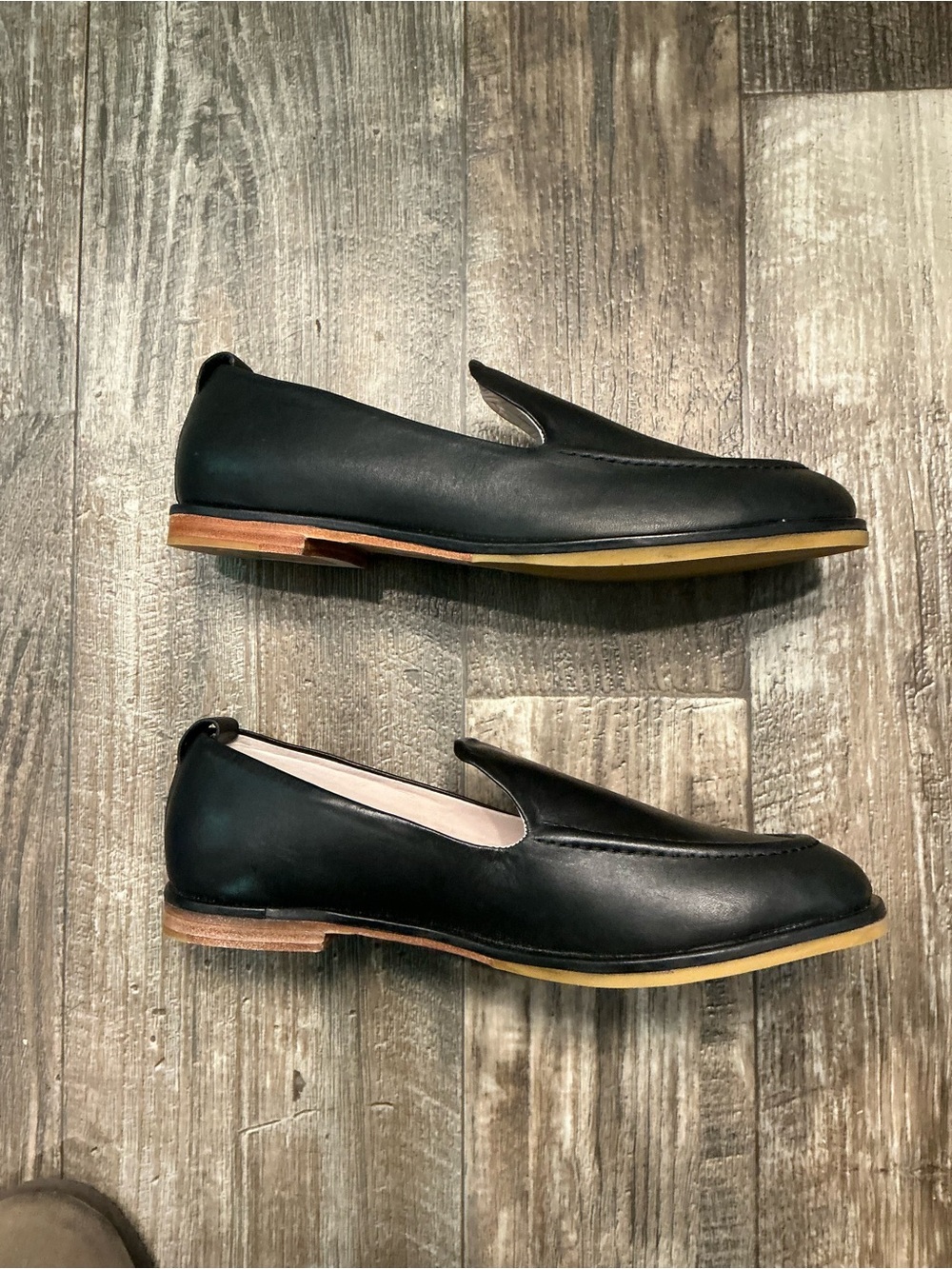 Women's Black Leather Slip-On Loafers - Elegant Everyday Flats Size 7 - Picture 11 of 16